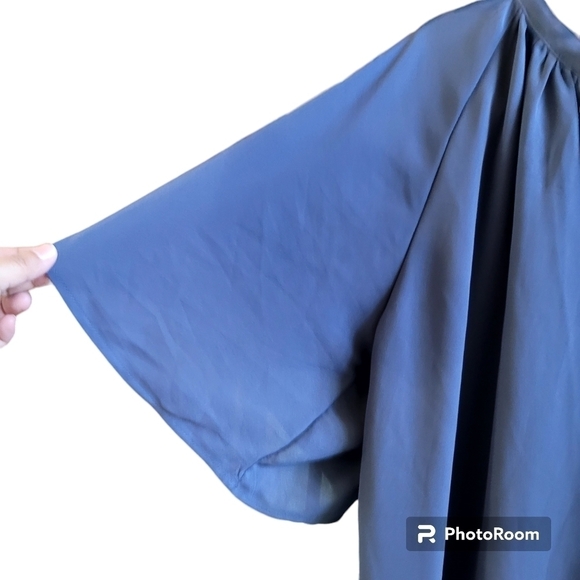 2X Blue Short Bell Sleeve Office Work Career Blouse Flowy - Picture 2 of 3